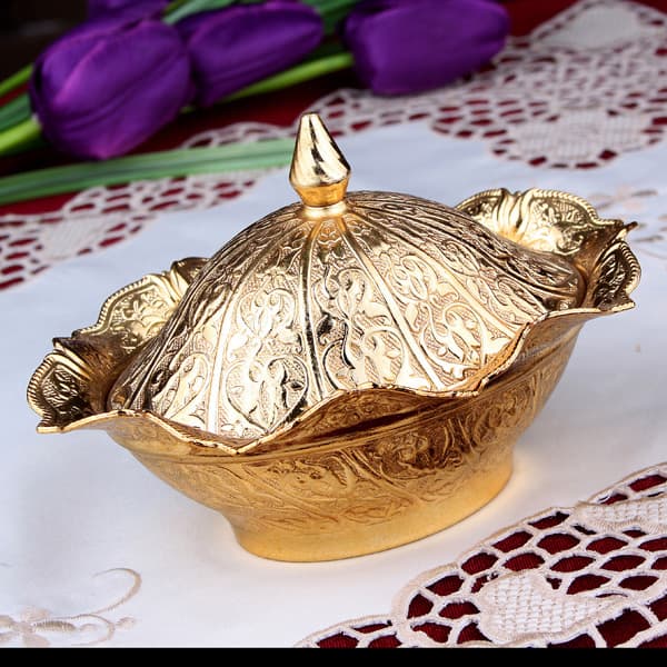058-18 OVAL LALEGUL POT WITH COVER 90c